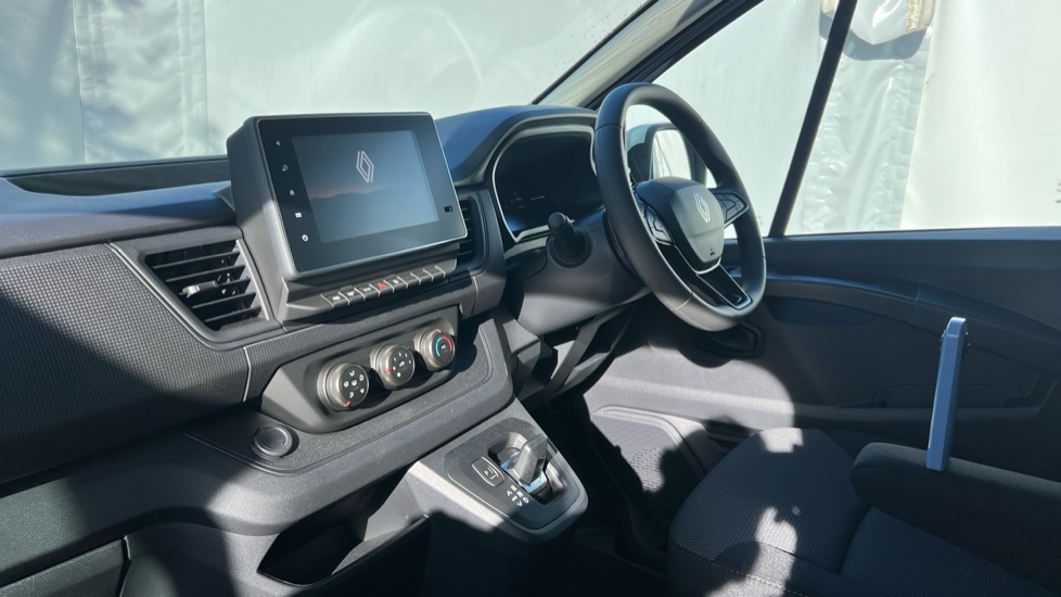 Renault Trafic Swb Diesel SL30 Blue dCi 150 Advance [Safety] Van EAG9 - Image 9