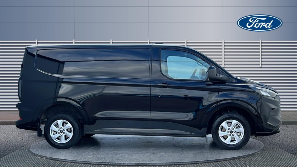 Ford Transit Custom 320 L1 Diesel Fwd 2.0 EcoBlue 136ps H1 Van Limited Auto - Image 5