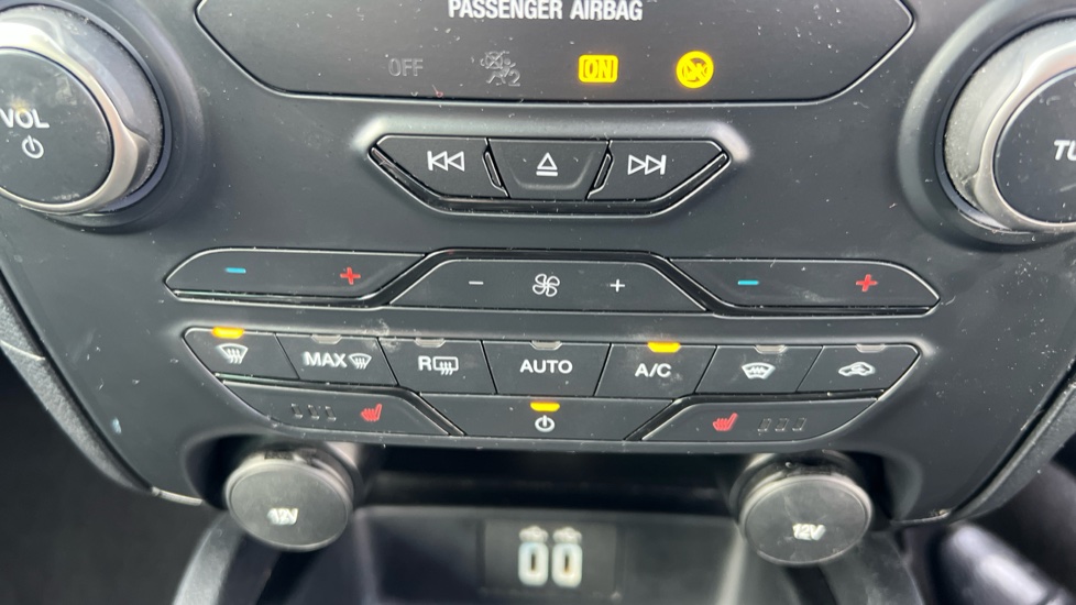 Ford Ranger Diesel Pick Up Double Cab Raptor 2.0 EcoBlue 213 Auto - Image 36
