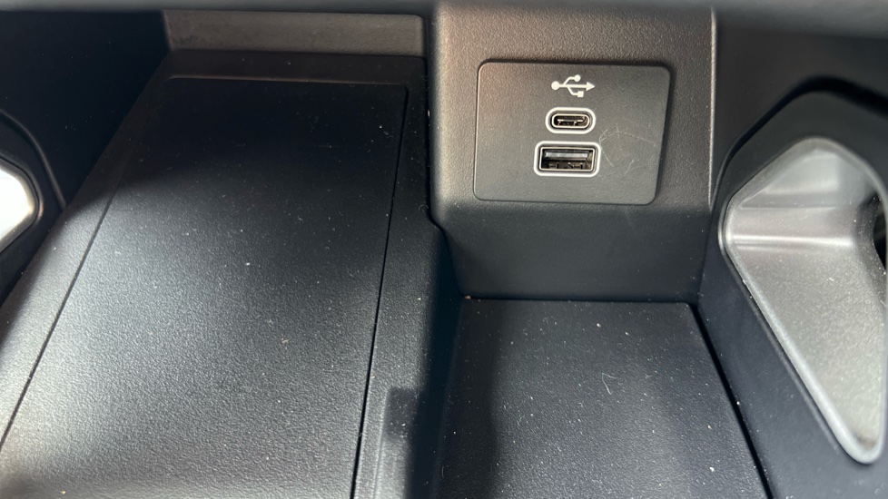 Ford Ranger Diesel Pick Up Double Cab Wildtrak 2.0 EcoBlue 205 Auto - Image 28