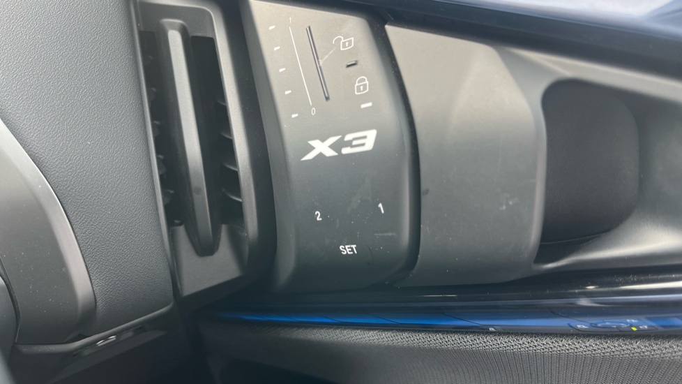 BMW X3 20 xDrive M Sport 5dr Step Auto Petrol Estate - Image 27