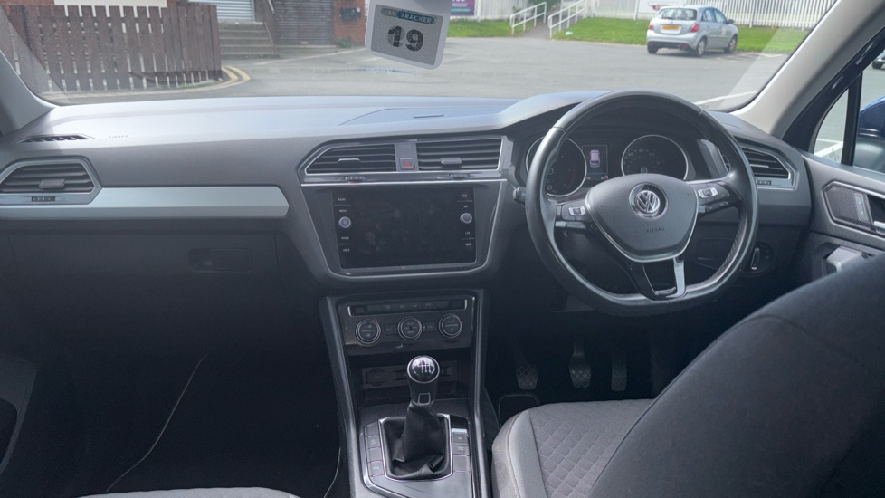 Volkswagen Tiguan 2.0 TDi 150 SE Nav 5dr Diesel Estate - Image 10