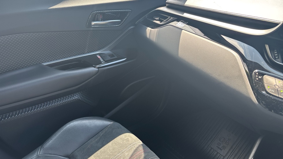Toyota C-HR 2.0 Hybrid GR Sport 5dr CVT Hybrid Hatchback - Image 30