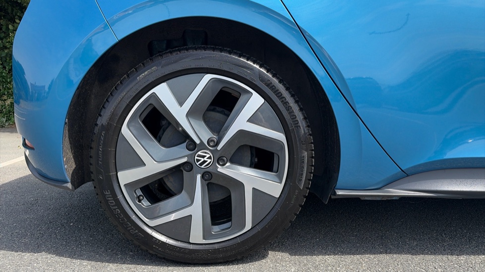 Volkswagen ID.3 150kW Pro Launch Edition 1 58kWh 5dr Auto Electric Hatchback - Image 7