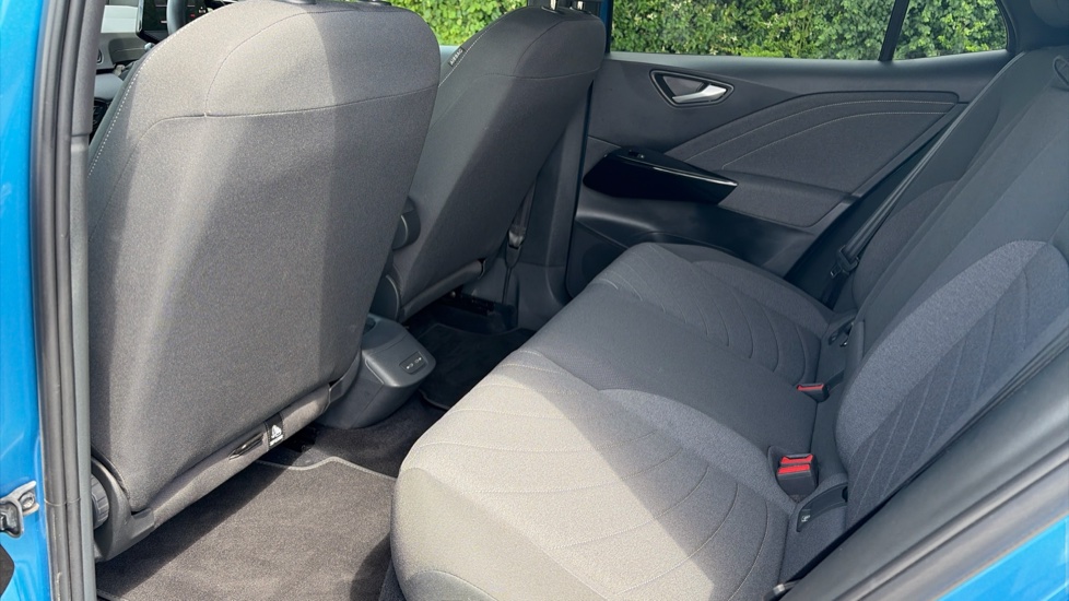 Volkswagen ID.3 150kW Pro Launch Edition 1 58kWh 5dr Auto Electric Hatchback - Image 16