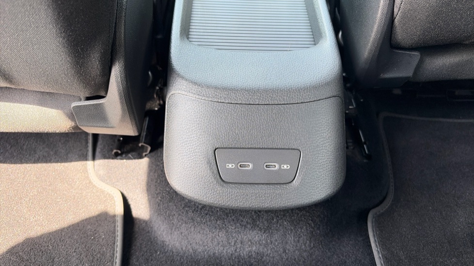 Volkswagen ID.3 150kW Pro Launch Edition 1 58kWh 5dr Auto Electric Hatchback - Image 27