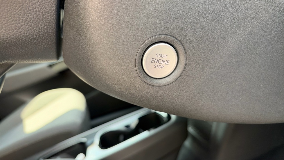 Volkswagen ID.3 150kW Pro Launch Edition 1 58kWh 5dr Auto Electric Hatchback - Image 29