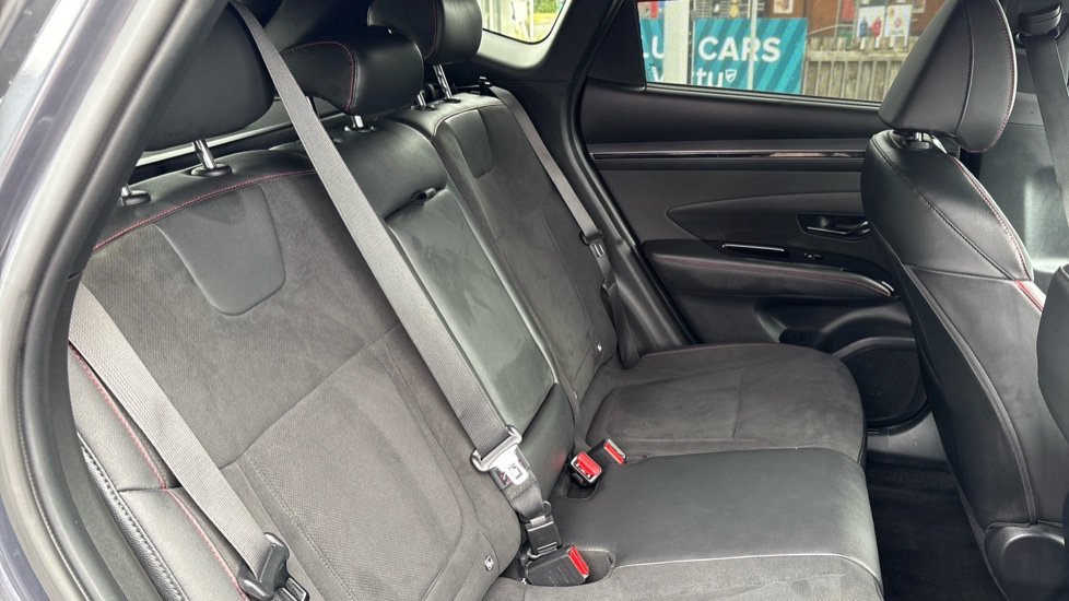 Hyundai TUCSON 1.6 TGDi N Line S 5dr 2WD Petrol Estate - Image 16