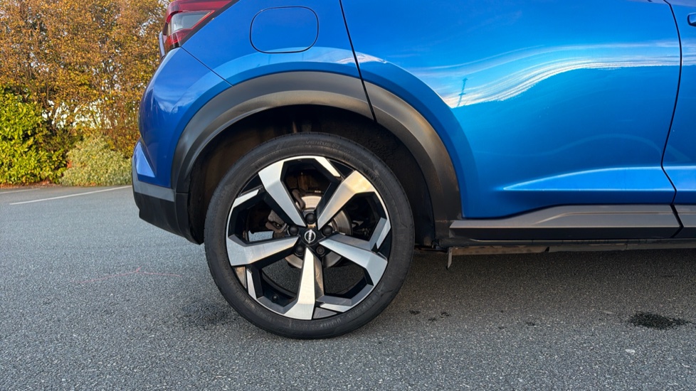 Nissan Juke 1.0 DiG-T 114 Tekna 5dr Petrol Hatchback - Image 7