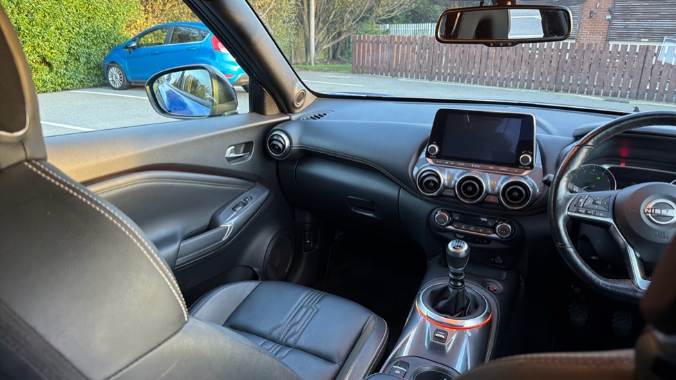 Nissan Juke 1.0 DiG-T 114 Tekna 5dr Petrol Hatchback - Image 14