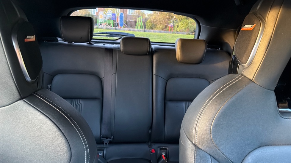 Nissan Juke 1.0 DiG-T 114 Tekna 5dr Petrol Hatchback - Image 15