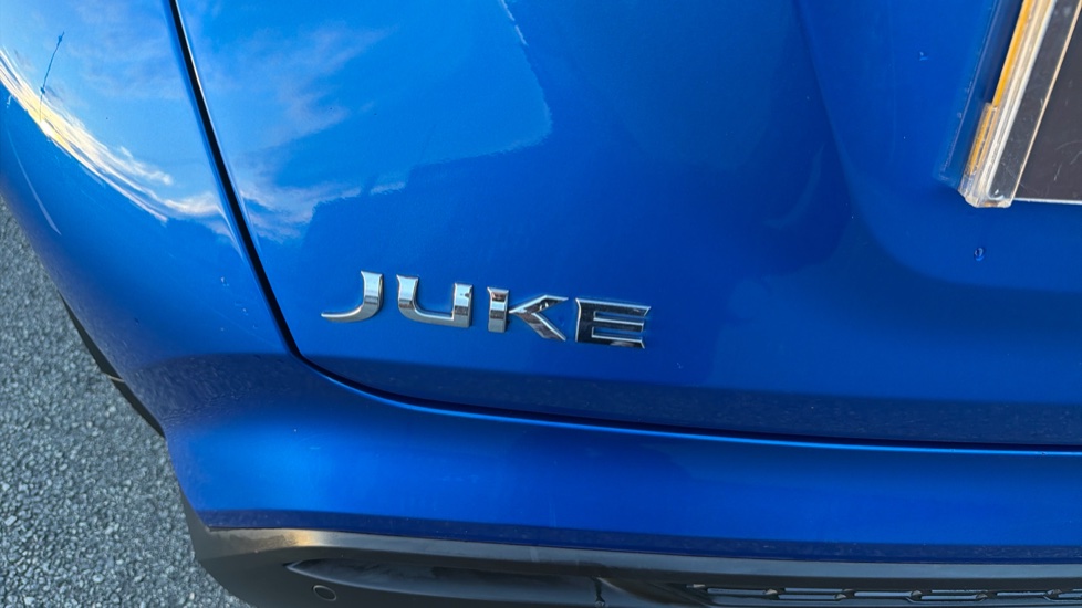 Nissan Juke 1.0 DiG-T 114 Tekna 5dr Petrol Hatchback - Image 22