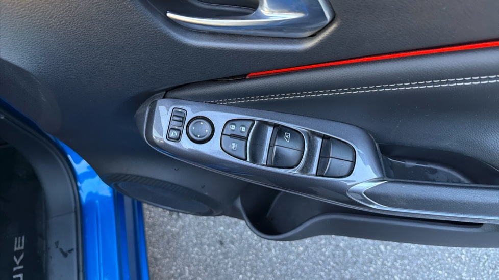 Nissan Juke 1.0 DiG-T 114 Tekna 5dr Petrol Hatchback - Image 33