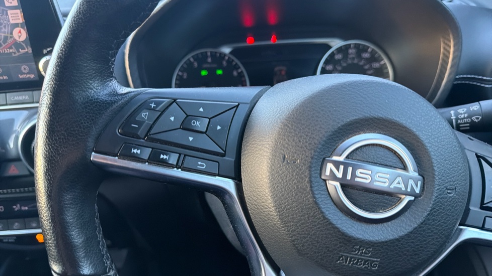 Nissan Juke 1.0 DiG-T 114 Tekna 5dr Petrol Hatchback - Image 36
