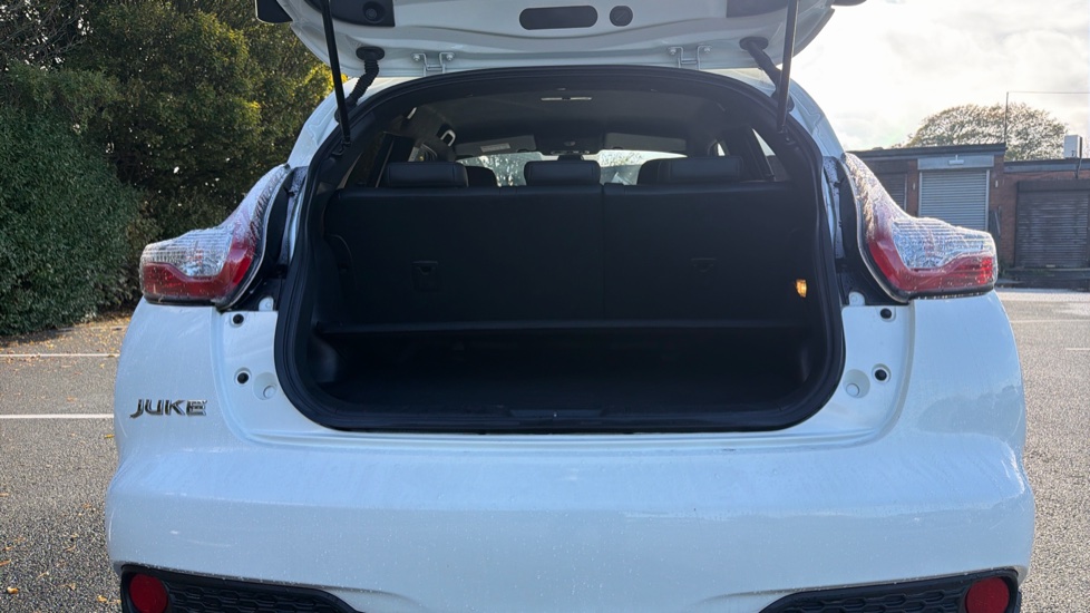 Nissan Juke 1.5 dCi Tekna 5dr Diesel Hatchback - Image 4