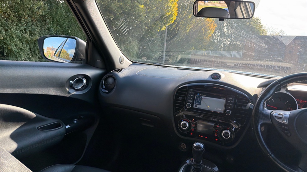 Nissan Juke 1.5 dCi Tekna 5dr Diesel Hatchback - Image 14