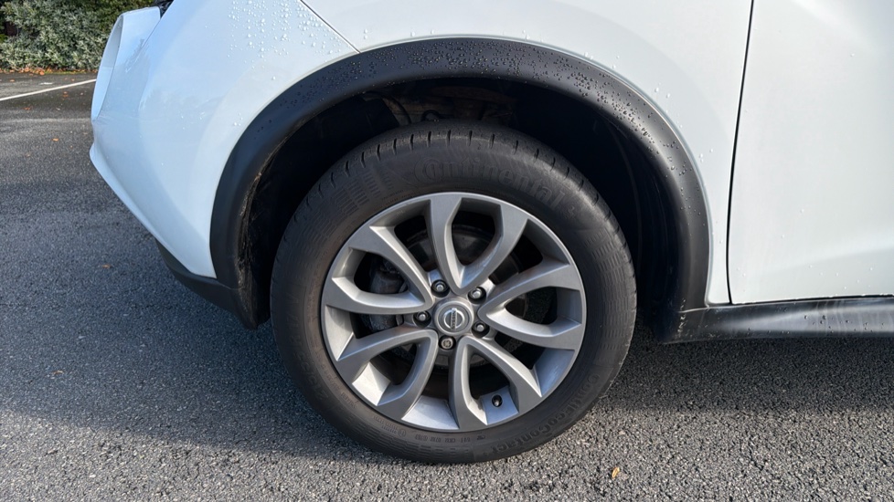 Nissan Juke 1.5 dCi Tekna 5dr Diesel Hatchback - Image 39