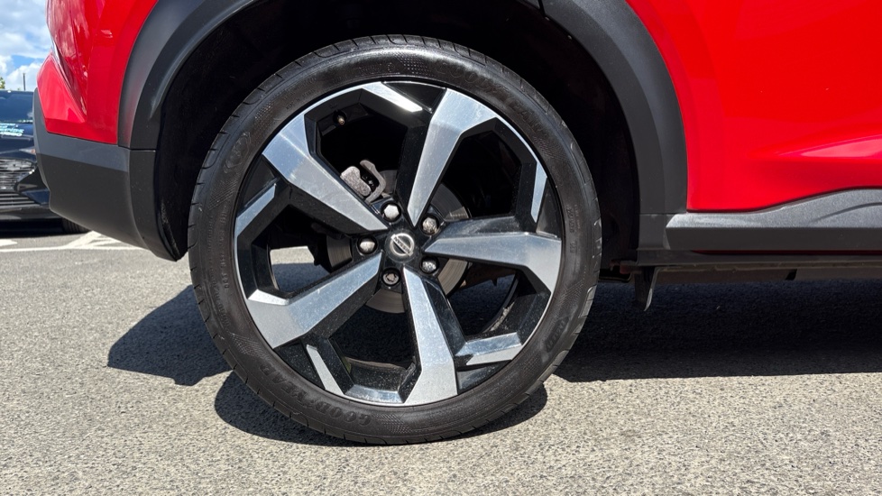 Nissan Juke 1.0 DiG-T 114 Tekna 5dr Petrol Hatchback - Image 7