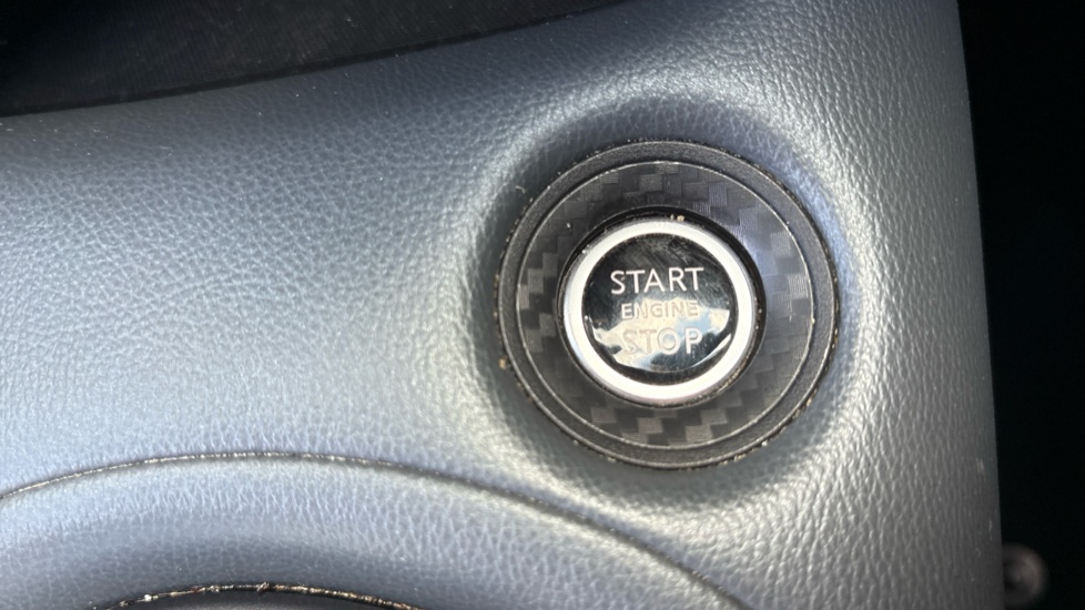 Nissan Juke 1.0 DiG-T 114 Tekna 5dr Petrol Hatchback - Image 35