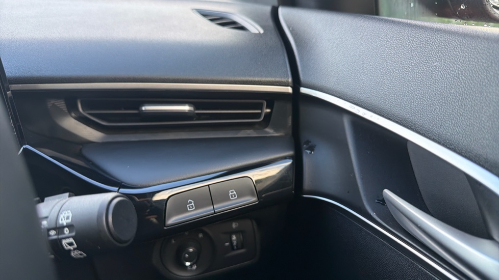 MG MG3 1.5 Hybrid Trophy 5dr Auto Hybrid Hatchback - Image 30