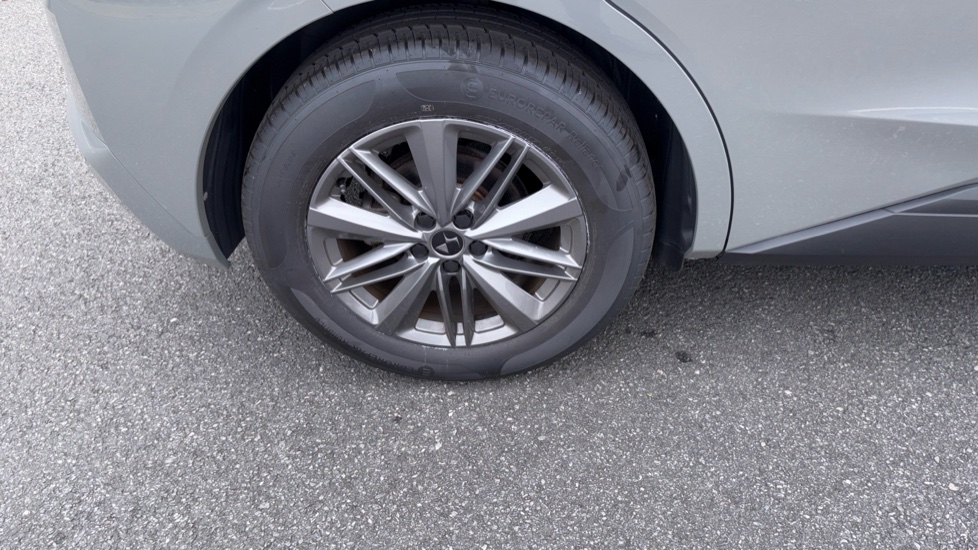 DS 4 1.2 PureTech Bastille 5dr EAT8 Petrol Hatchback - Image 34