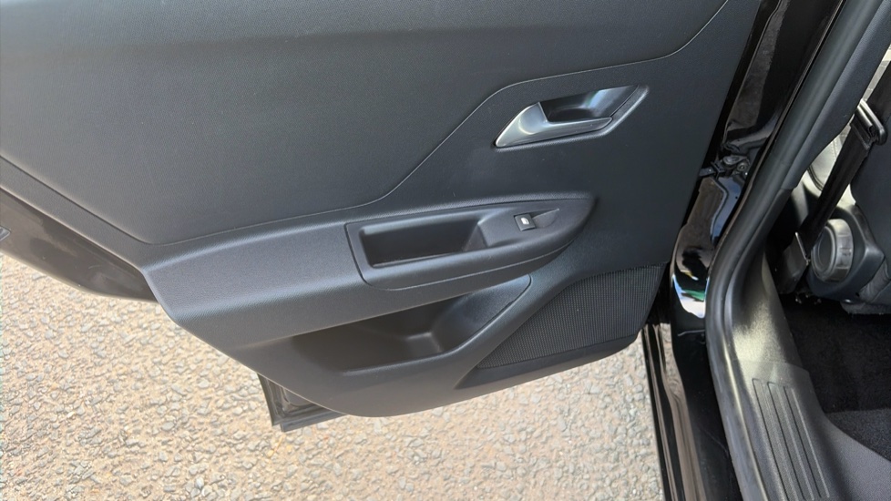 Vauxhall Mokka 1.2 Turbo 136 Ultimate 5dr Petrol Hatchback - Image 32