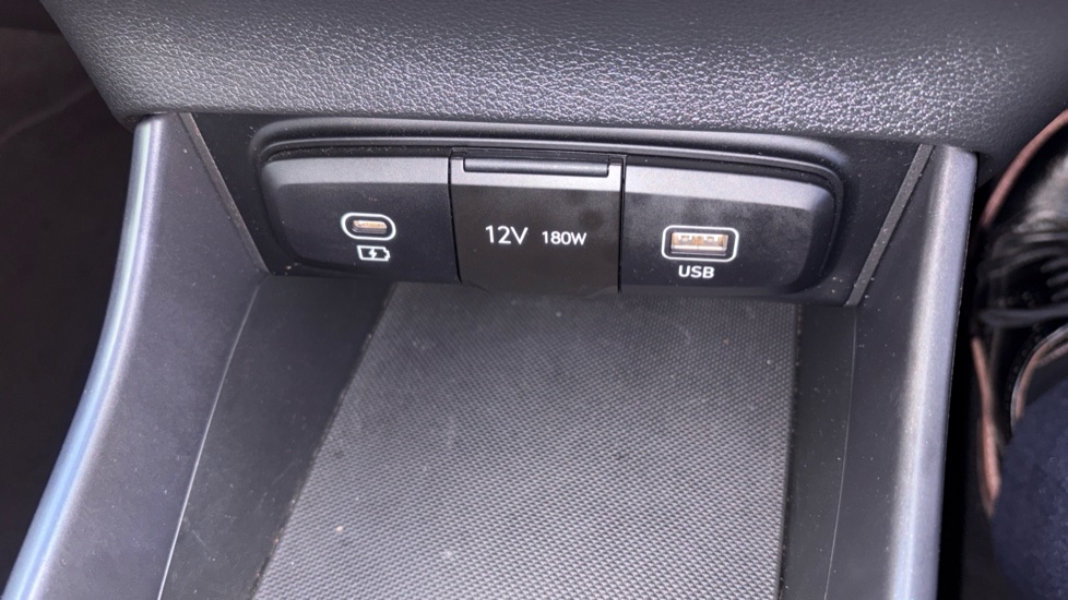 Hyundai BAYON 1.0 TGDi Advance 5dr Petrol Hatchback - Image 28