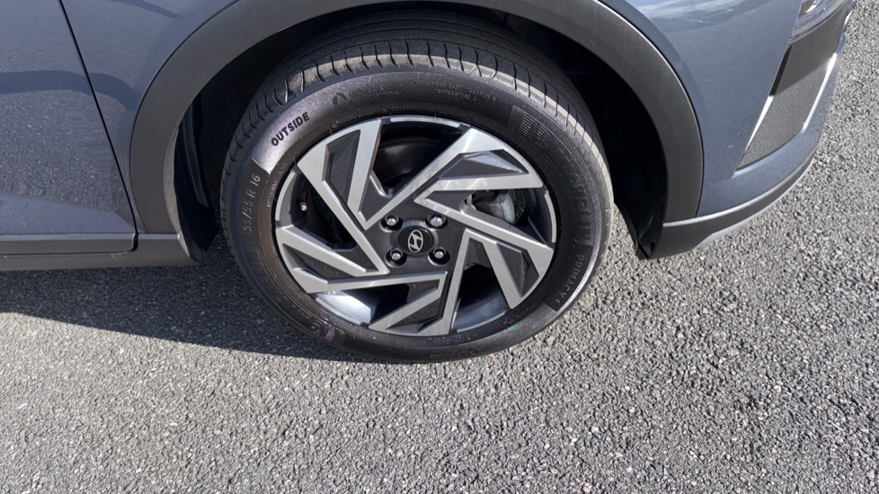 Hyundai BAYON 1.0 TGDi Advance 5dr Petrol Hatchback - Image 37
