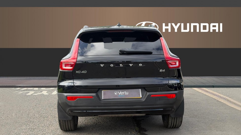 Volvo XC40 2.0 B4P R DESIGN Pro 5dr Auto Petrol Estate - Image 6