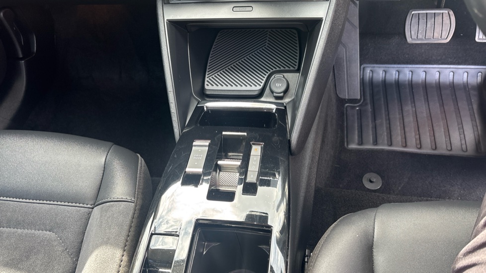 Citroen C4 100kW E-series 50kWh 5dr Auto Electric Hatchback - Image 13