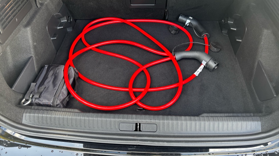 Citroen C4 100kW E-series 50kWh 5dr Auto Electric Hatchback - Image 32