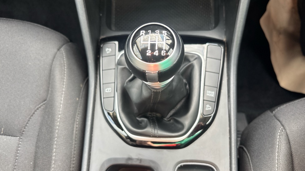 Hyundai TUCSON 1.6 TGDi SE Connect 5dr 2WD Petrol Estate - Image 30