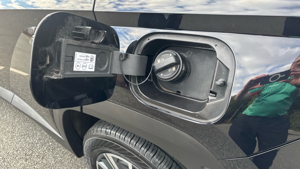 Hyundai TUCSON 1.6 TGDi SE Connect 5dr 2WD Petrol Estate - Image 40