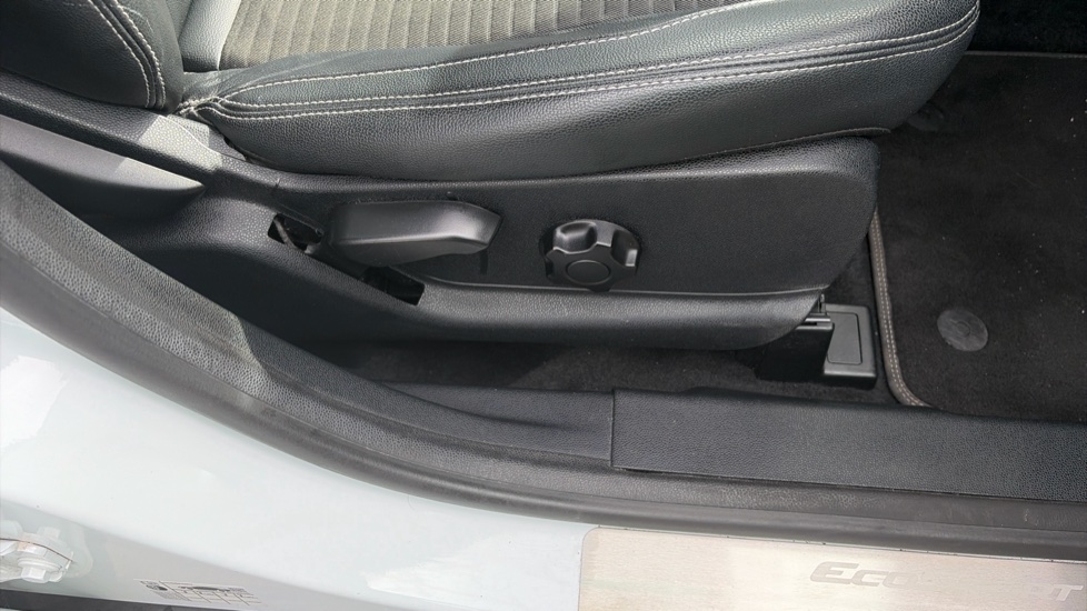 Ford EcoSport 1.0 EcoBoost 125 Titanium 5dr Petrol Hatchback - Image 39