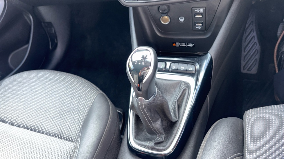 Vauxhall Crossland 1.2 Elite Nav 5dr Petrol Hatchback - Image 13