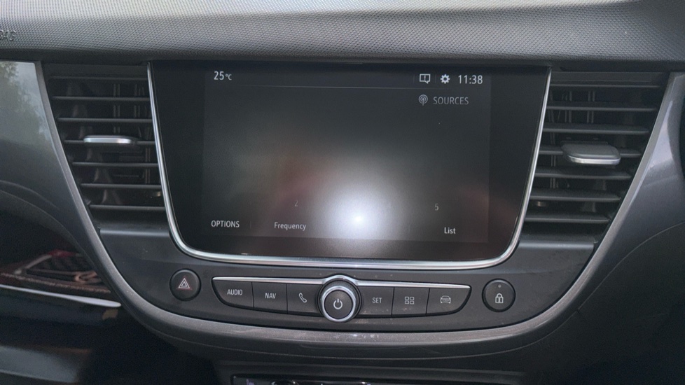 Vauxhall Crossland 1.2 Elite Nav 5dr Petrol Hatchback - Image 31