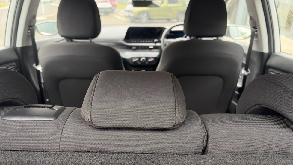Hyundai i20 1.0T GDi Advance [Nav] 5dr Petrol Hatchback - Image 37