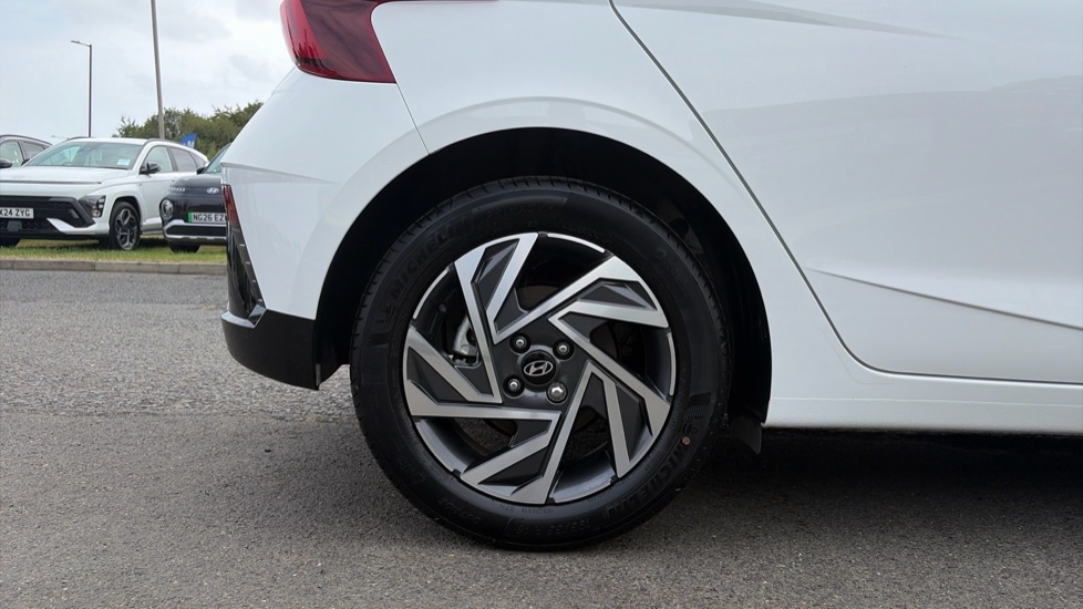 Hyundai i20 1.0T GDi Advance [Nav] 5dr Petrol Hatchback - Image 7
