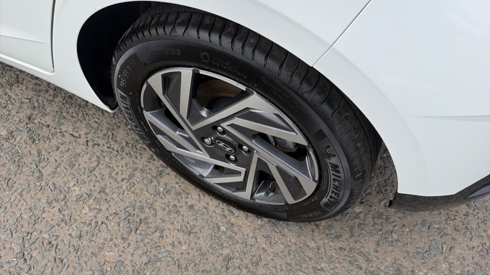 Hyundai i20 1.0T GDi Advance [Nav] 5dr Petrol Hatchback - Image 30