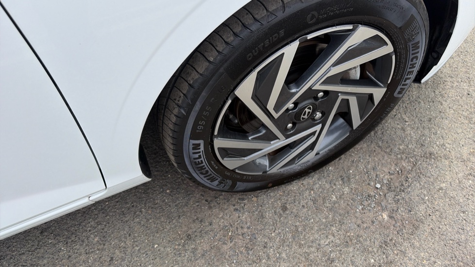 Hyundai i20 1.0T GDi Advance [Nav] 5dr Petrol Hatchback - Image 37