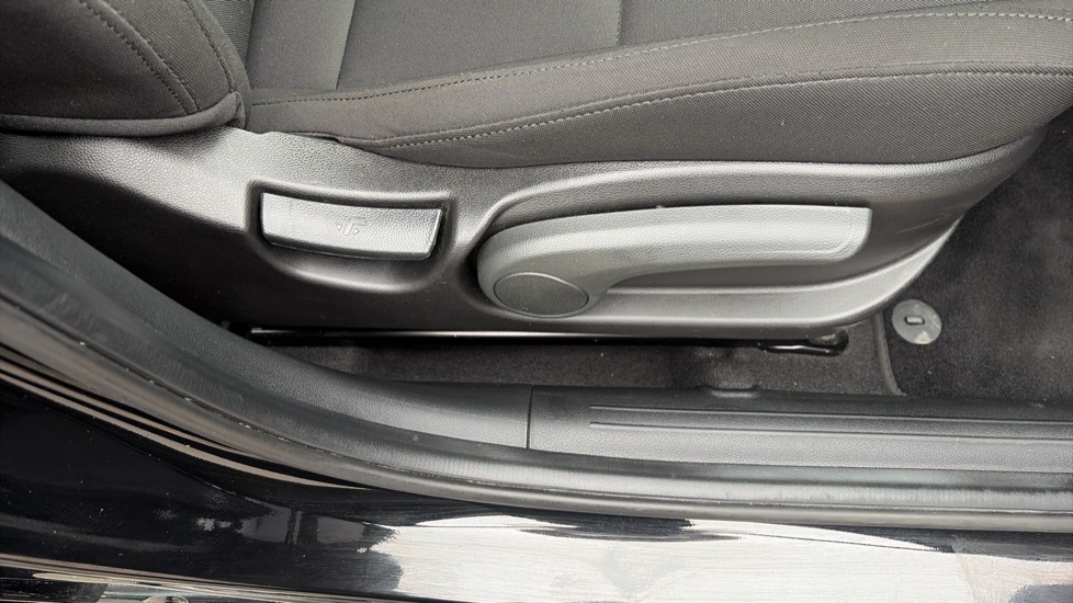 Hyundai i20 1.0T GDi Advance [Nav] 5dr Petrol Hatchback - Image 37