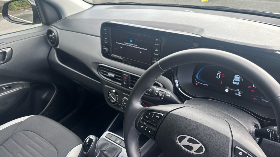 Hyundai i10 1.0 [63] Advance 5dr Auto [Nav] Petrol Hatchback - Image 14
