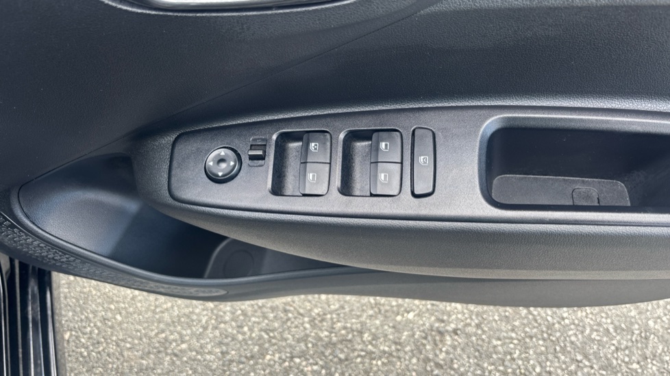 Hyundai i10 1.0 [63] Advance 5dr Auto [Nav] Petrol Hatchback - Image 26