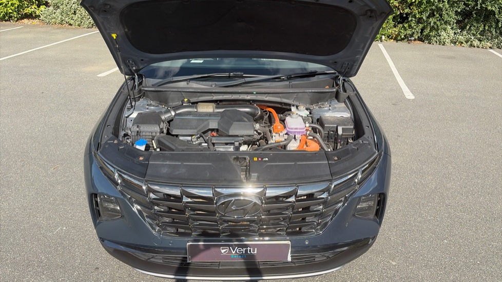 Hyundai TUCSON 1.6 TGDi Plug-in Hybrid Ultimate 5dr 4WD Auto Estate - Image 8