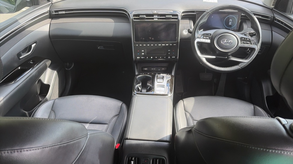 Hyundai TUCSON 1.6 TGDi Plug-in Hybrid Ultimate 5dr 4WD Auto Estate - Image 10