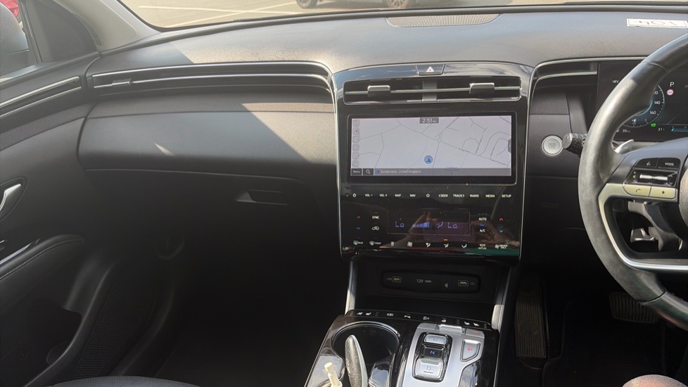 Hyundai TUCSON 1.6 TGDi Plug-in Hybrid Ultimate 5dr 4WD Auto Estate - Image 14