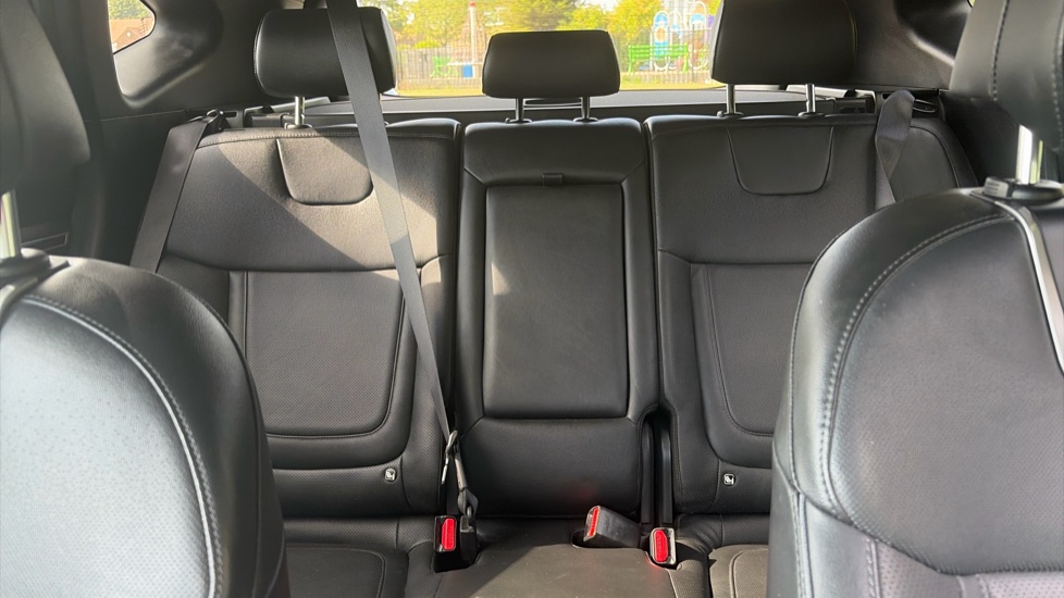 Hyundai TUCSON 1.6 TGDi Plug-in Hybrid Ultimate 5dr 4WD Auto Estate - Image 15