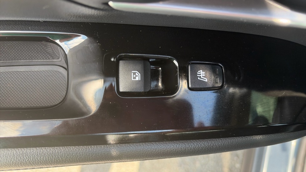Hyundai TUCSON 1.6 TGDi Plug-in Hybrid Ultimate 5dr 4WD Auto Estate - Image 25