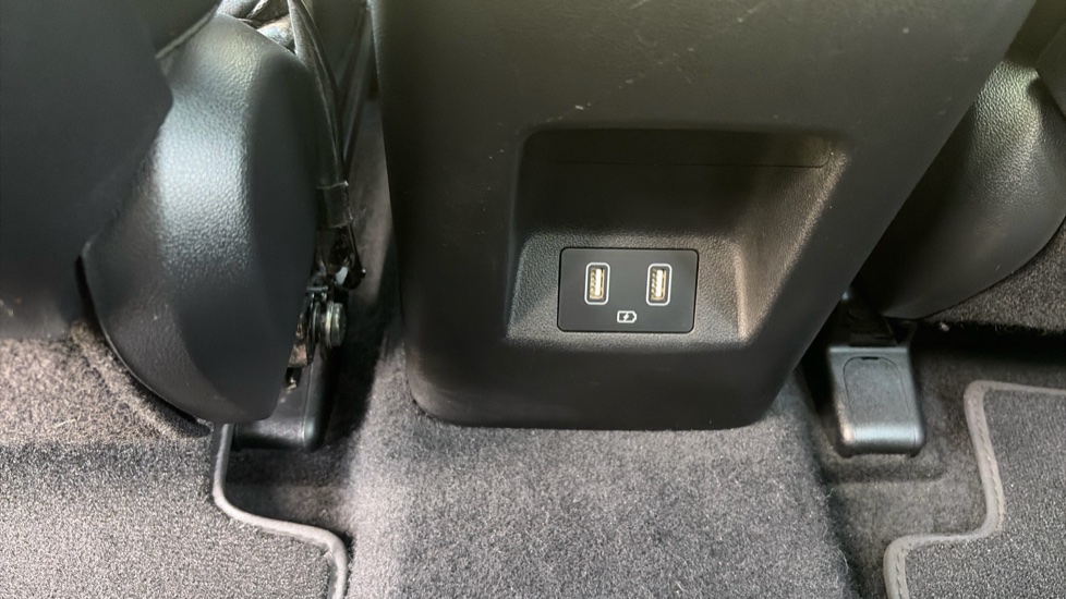 Hyundai TUCSON 1.6 TGDi Plug-in Hybrid Ultimate 5dr 4WD Auto Estate - Image 27