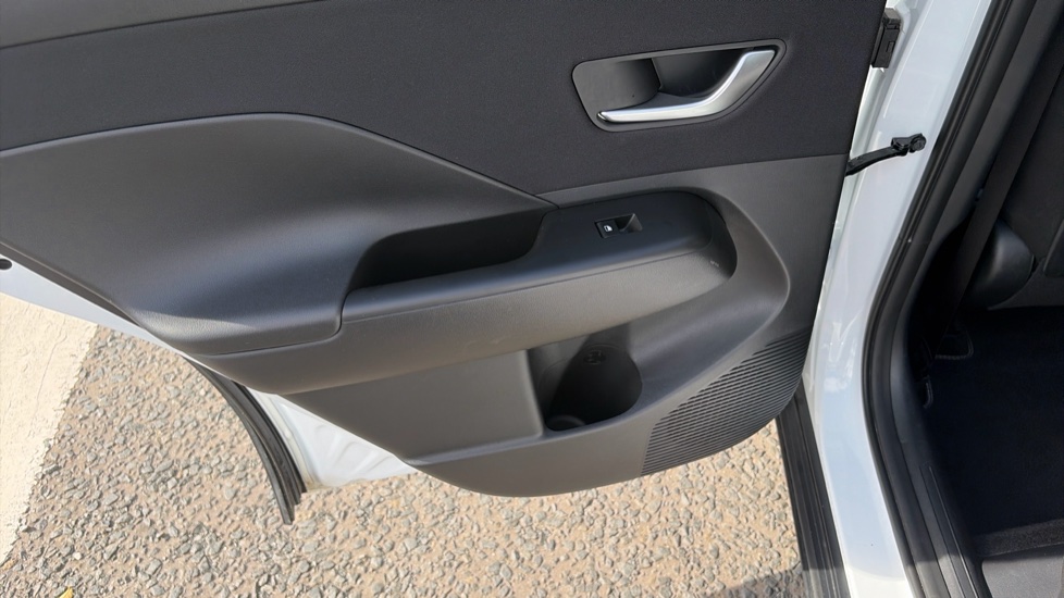 Hyundai KONA 1.6T 138 Advance 5dr Petrol Hatchback - Image 31